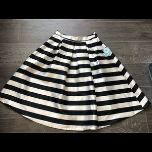 NWT-Black & White A-Line Skirt (mid-calf) | Sm/Med